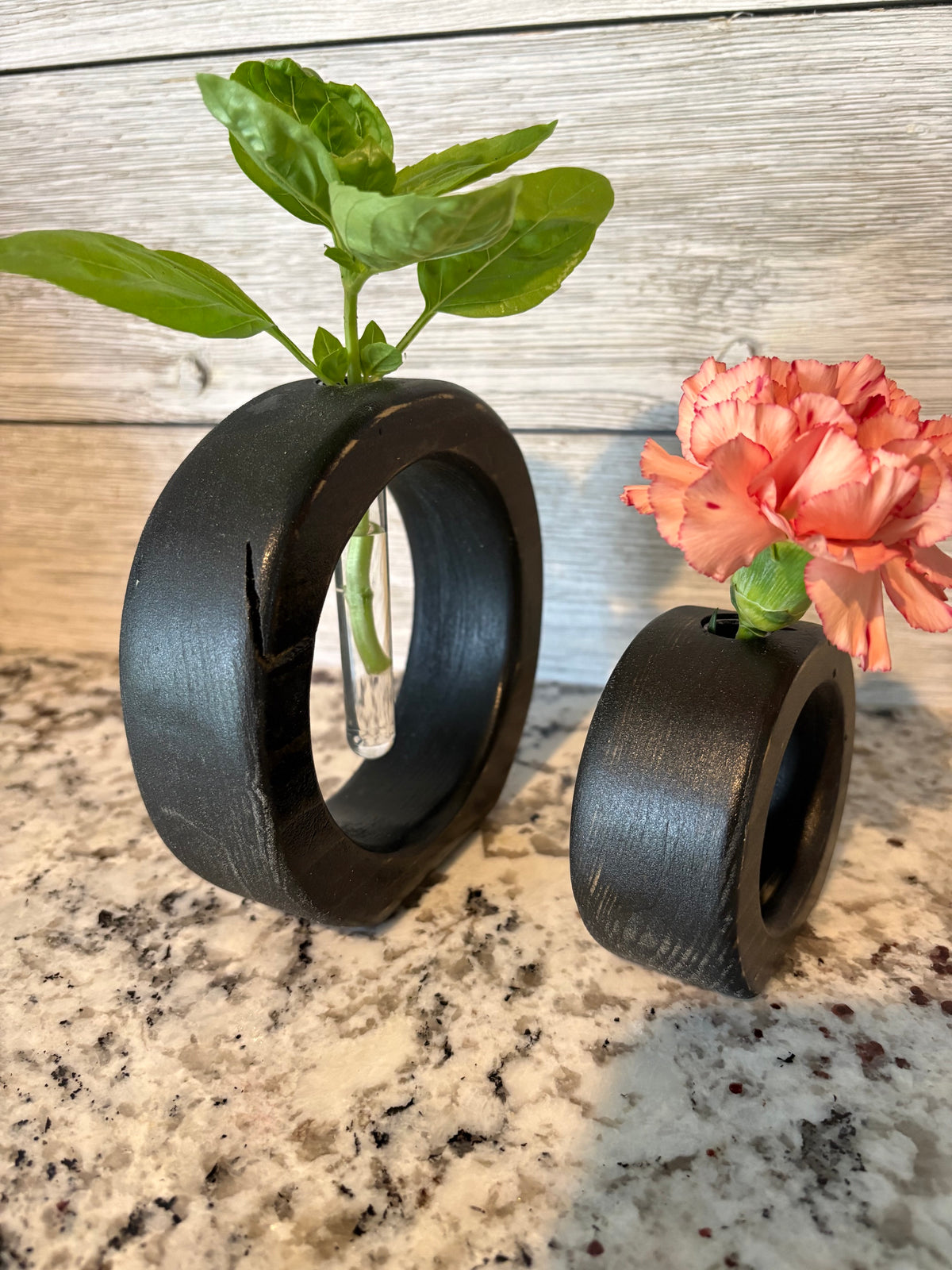 Round Bud Vase set